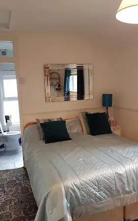Abberley House Bed & Breakfast